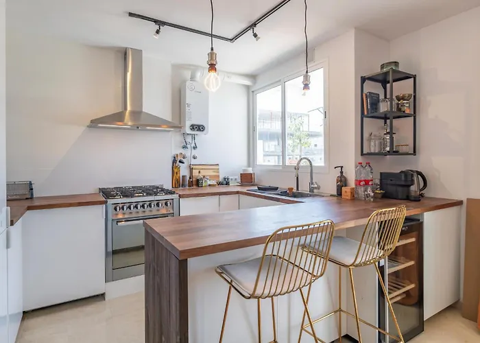 1 Bedroom Amazing In *